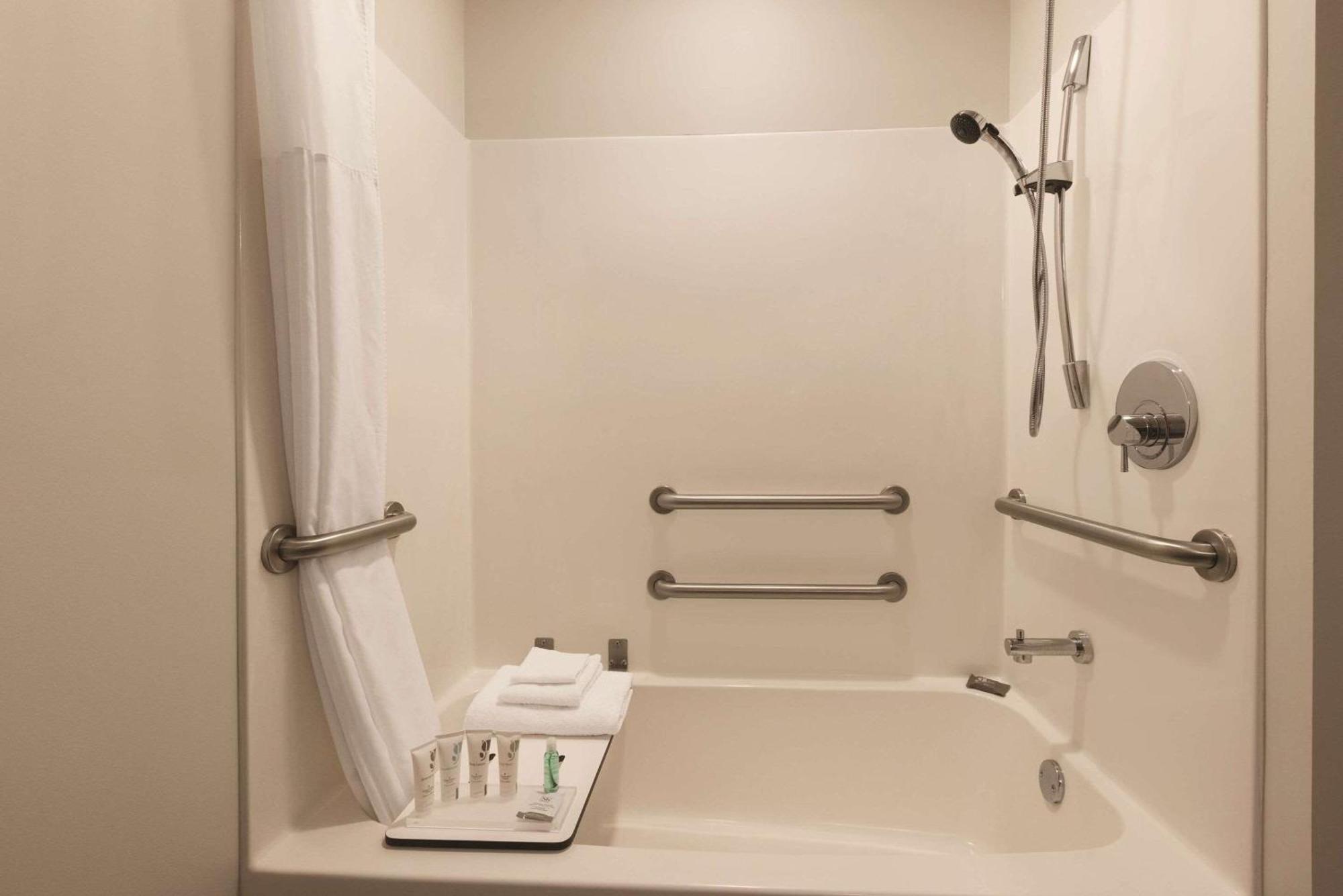 Country Inn & Suites By Radisson, Green Bay North المظهر الخارجي الصورة
