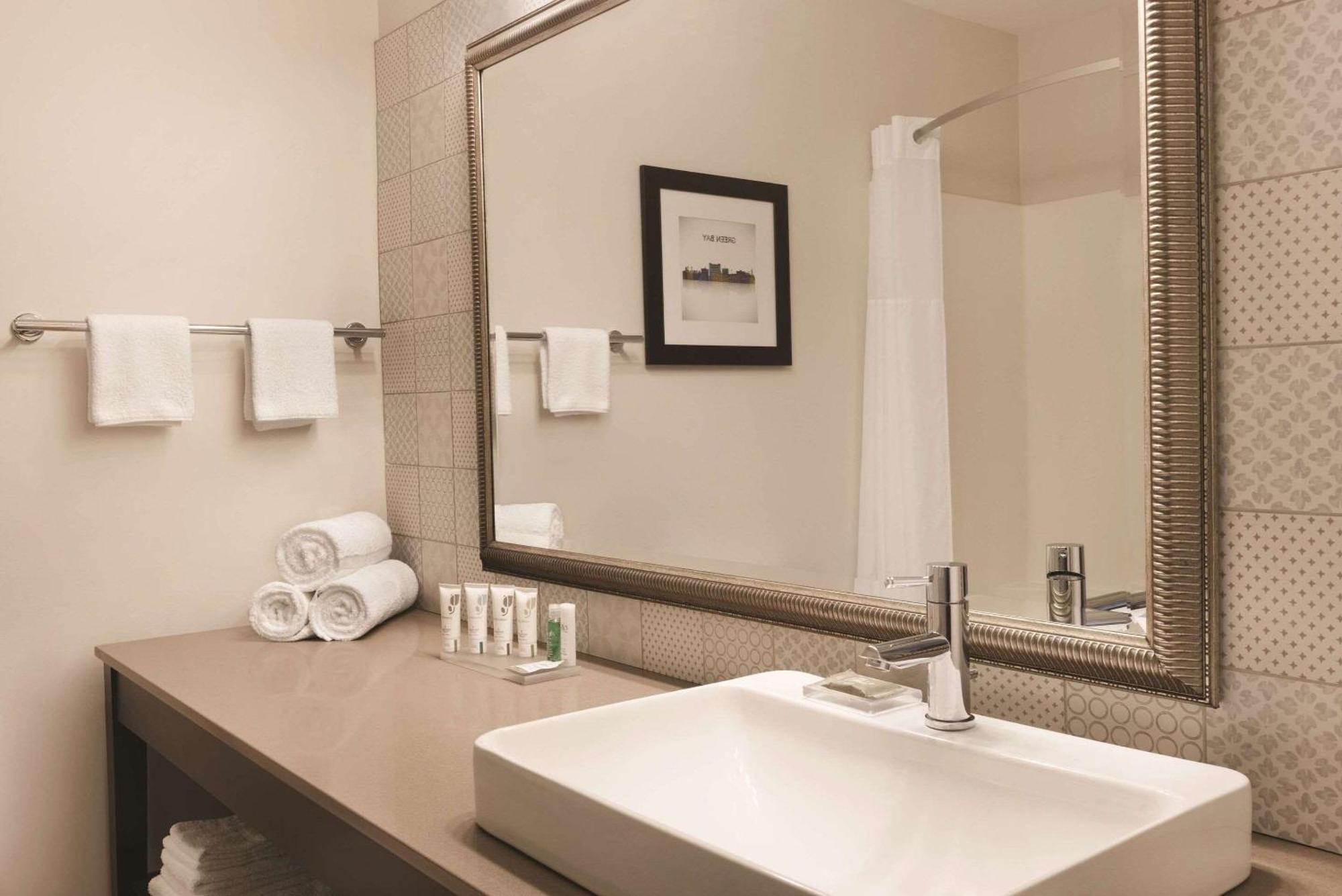 Country Inn & Suites By Radisson, Green Bay North المظهر الخارجي الصورة